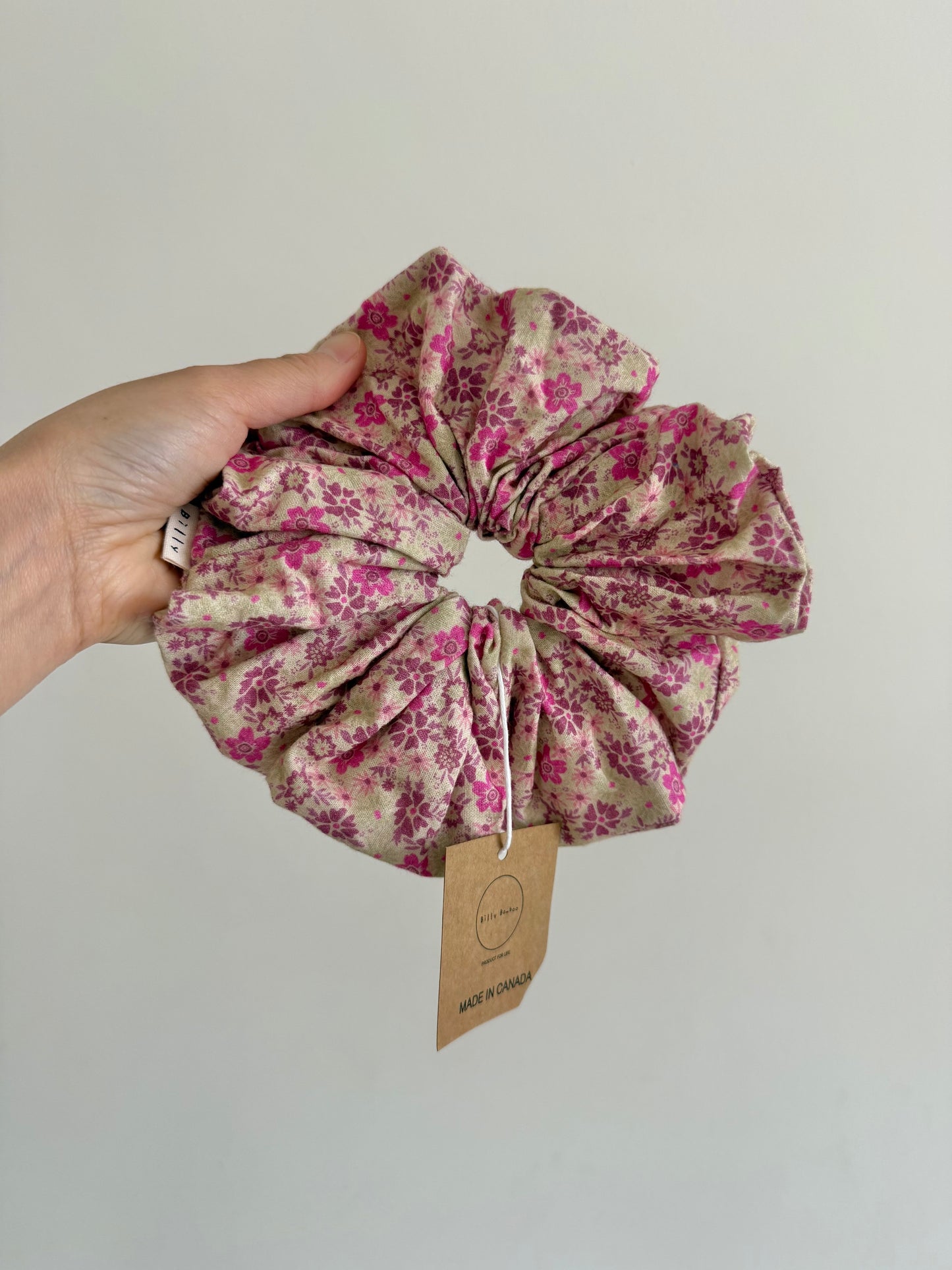 MEADOW BLOOM FLORAL SCRUNCHIE