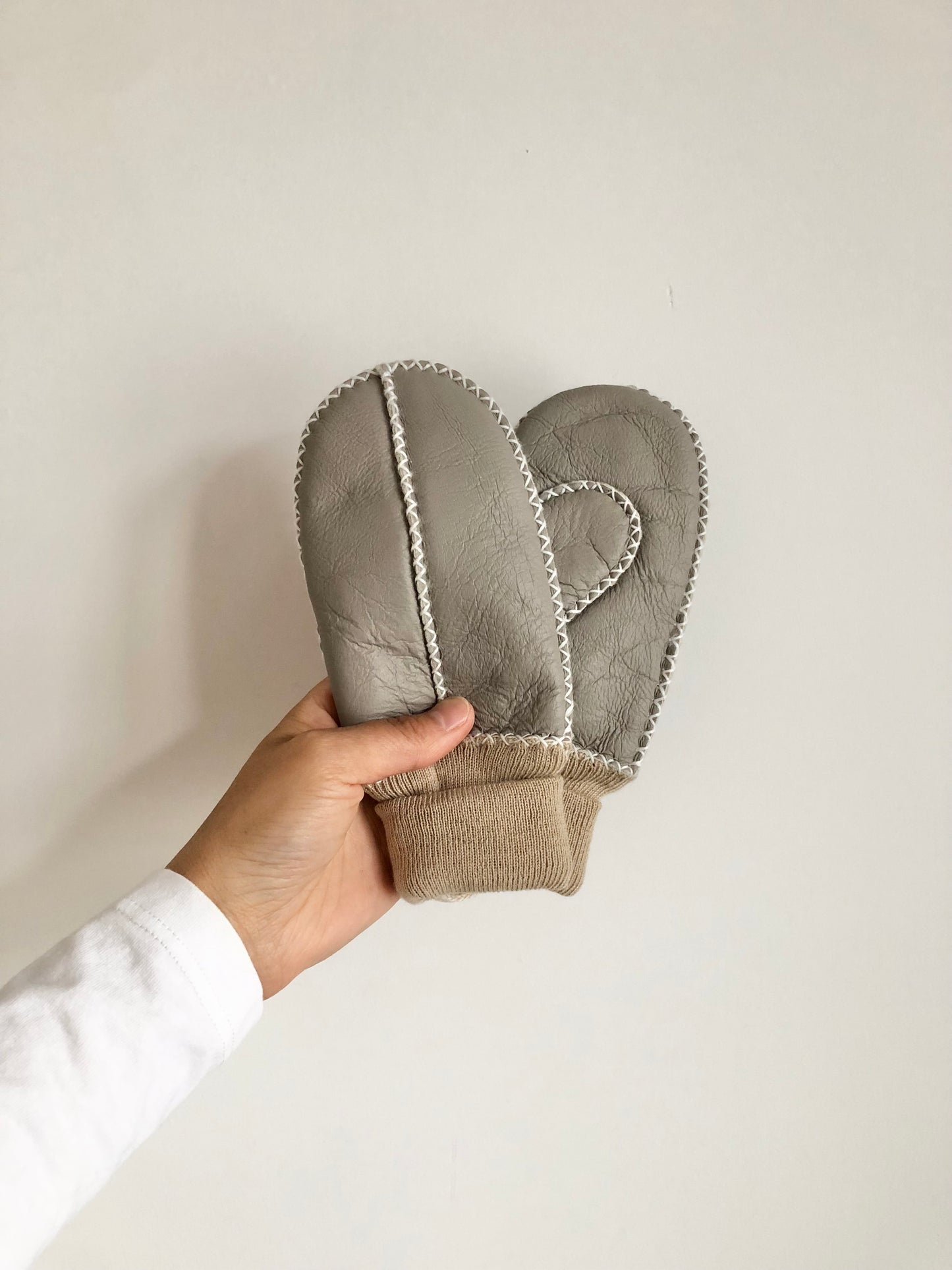 KIDS SHEARLING MITTENS