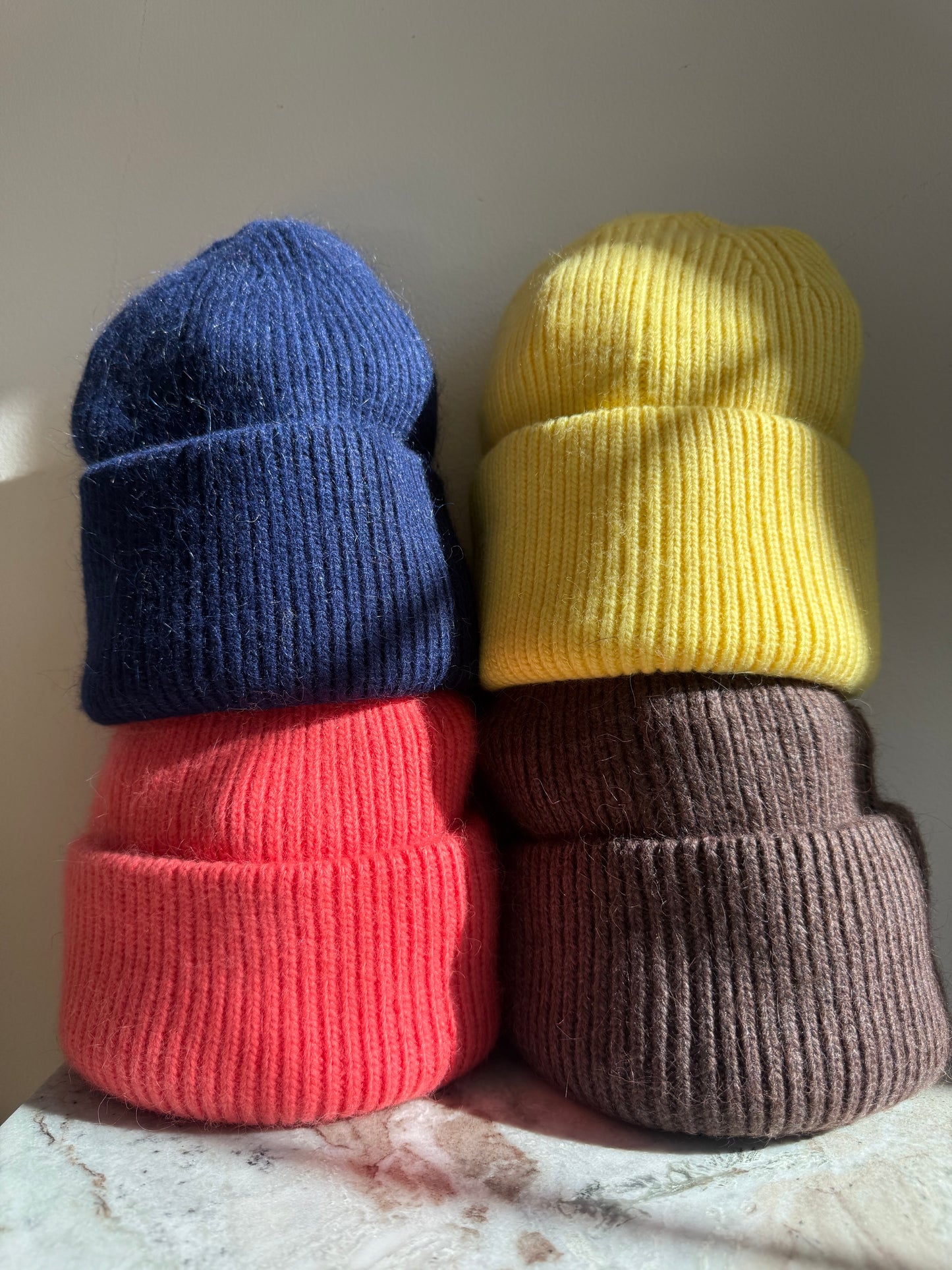 ROYAL ANGORA BEANIE - neutral