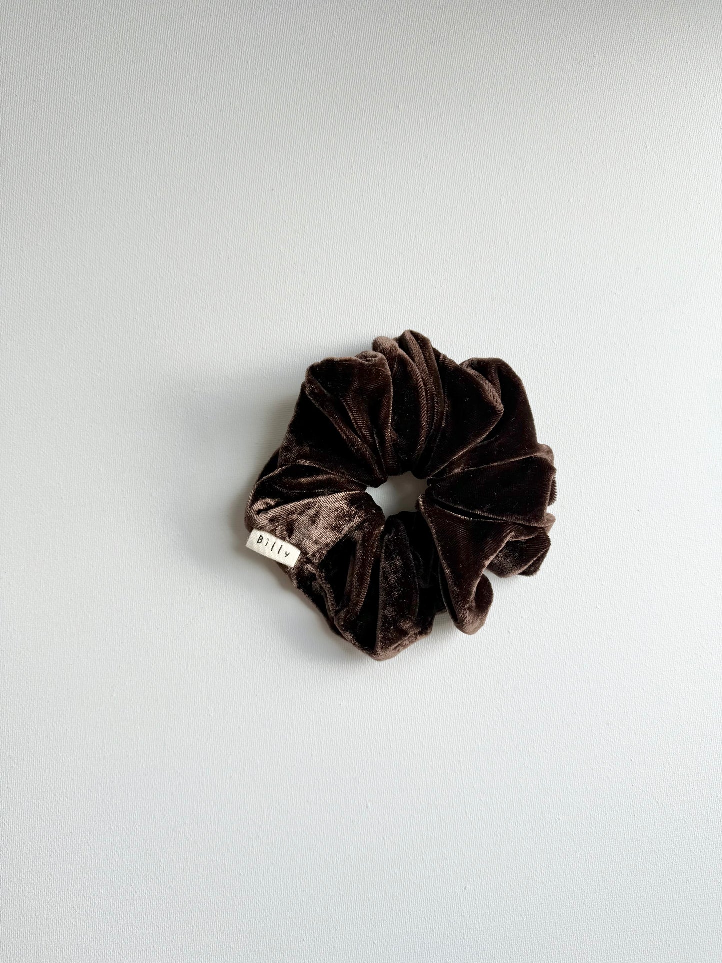 VELVET SCRUNCHIES - neutral