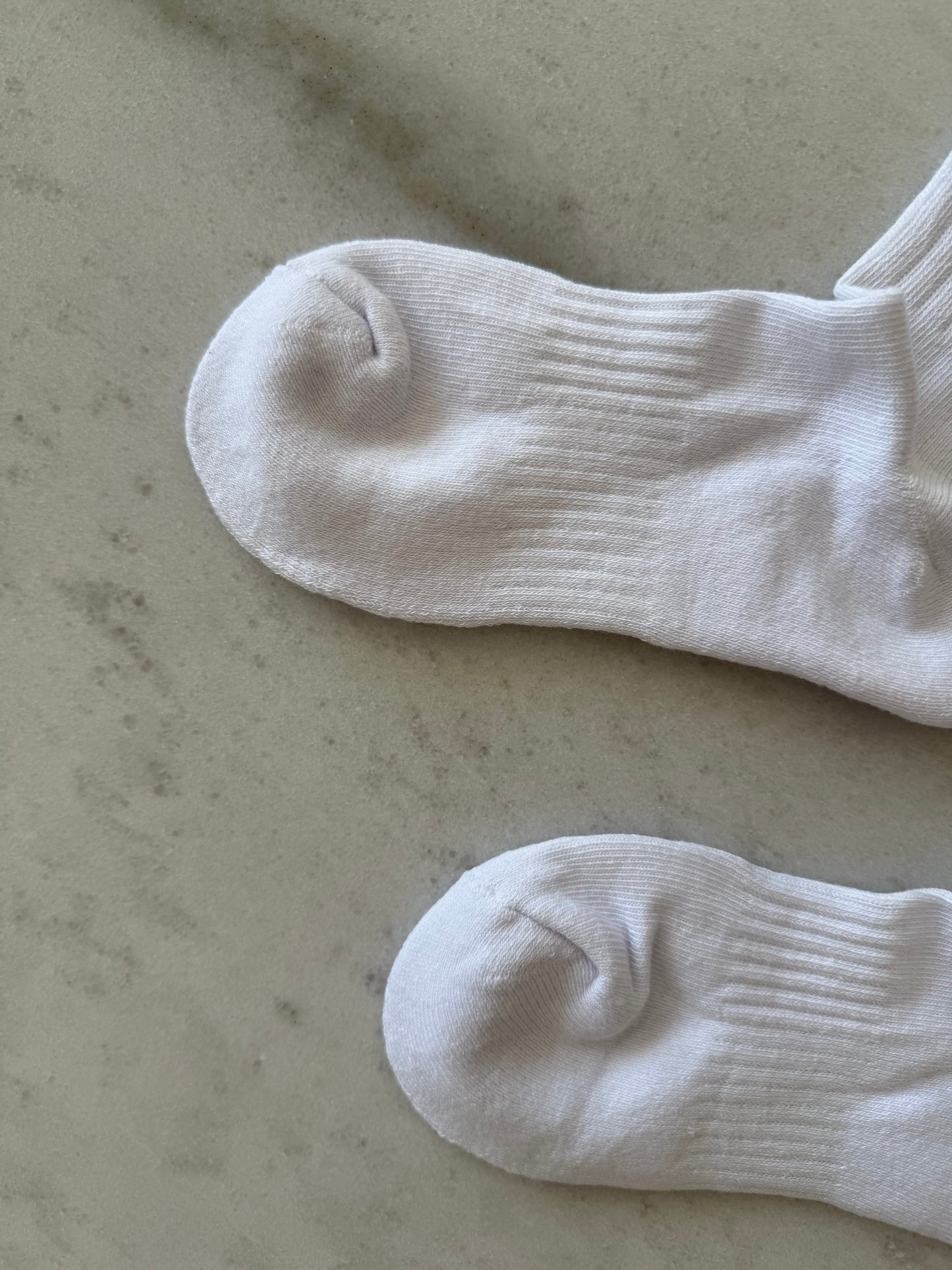 MEN’S ATHLETIC HIGH SOCKS