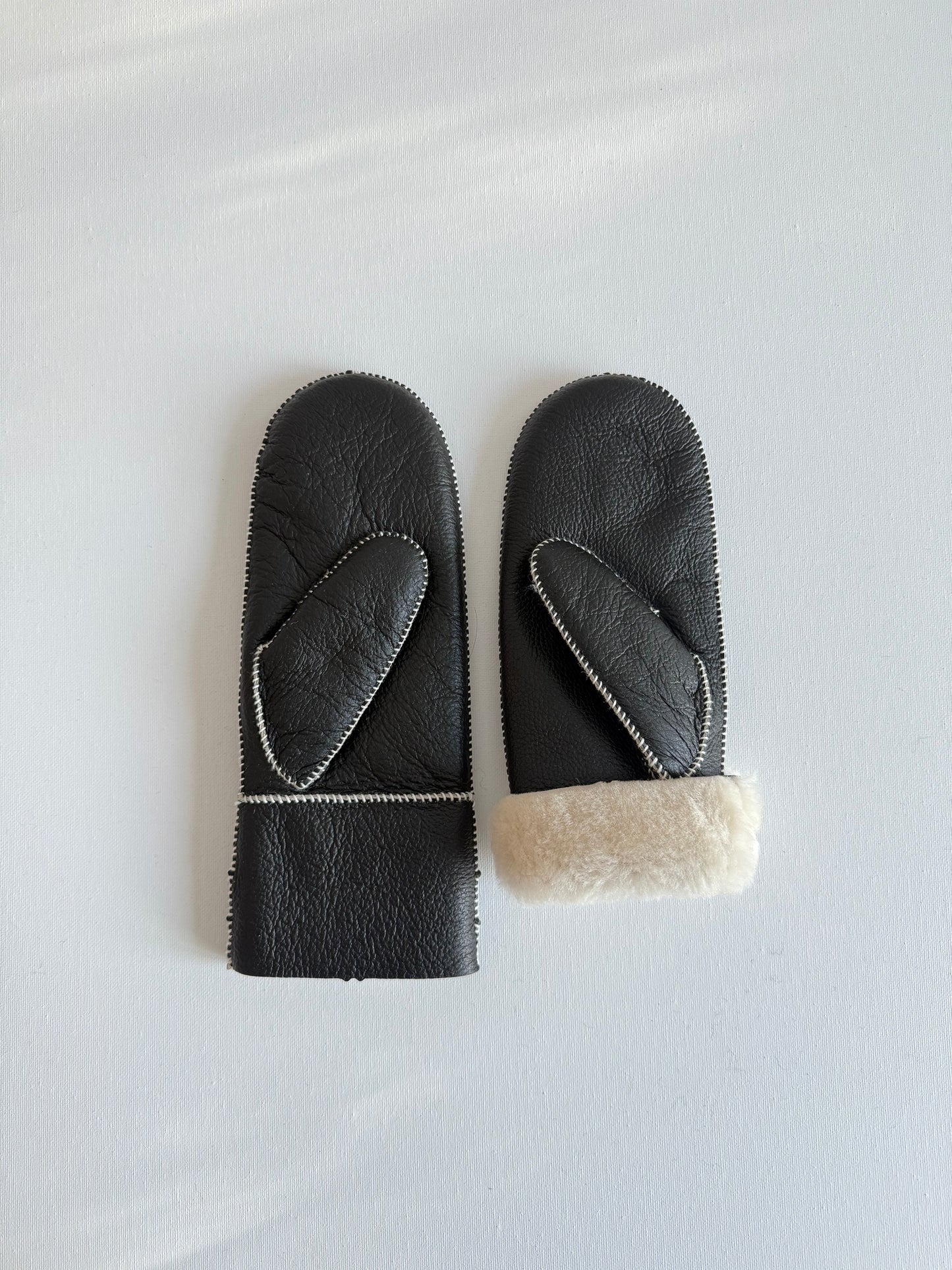SHEARLING MITTENS