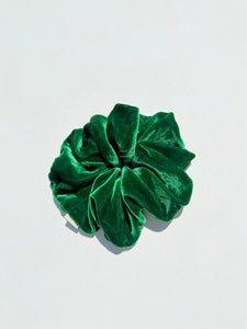 VELVET SCRUNCHIES - bright
