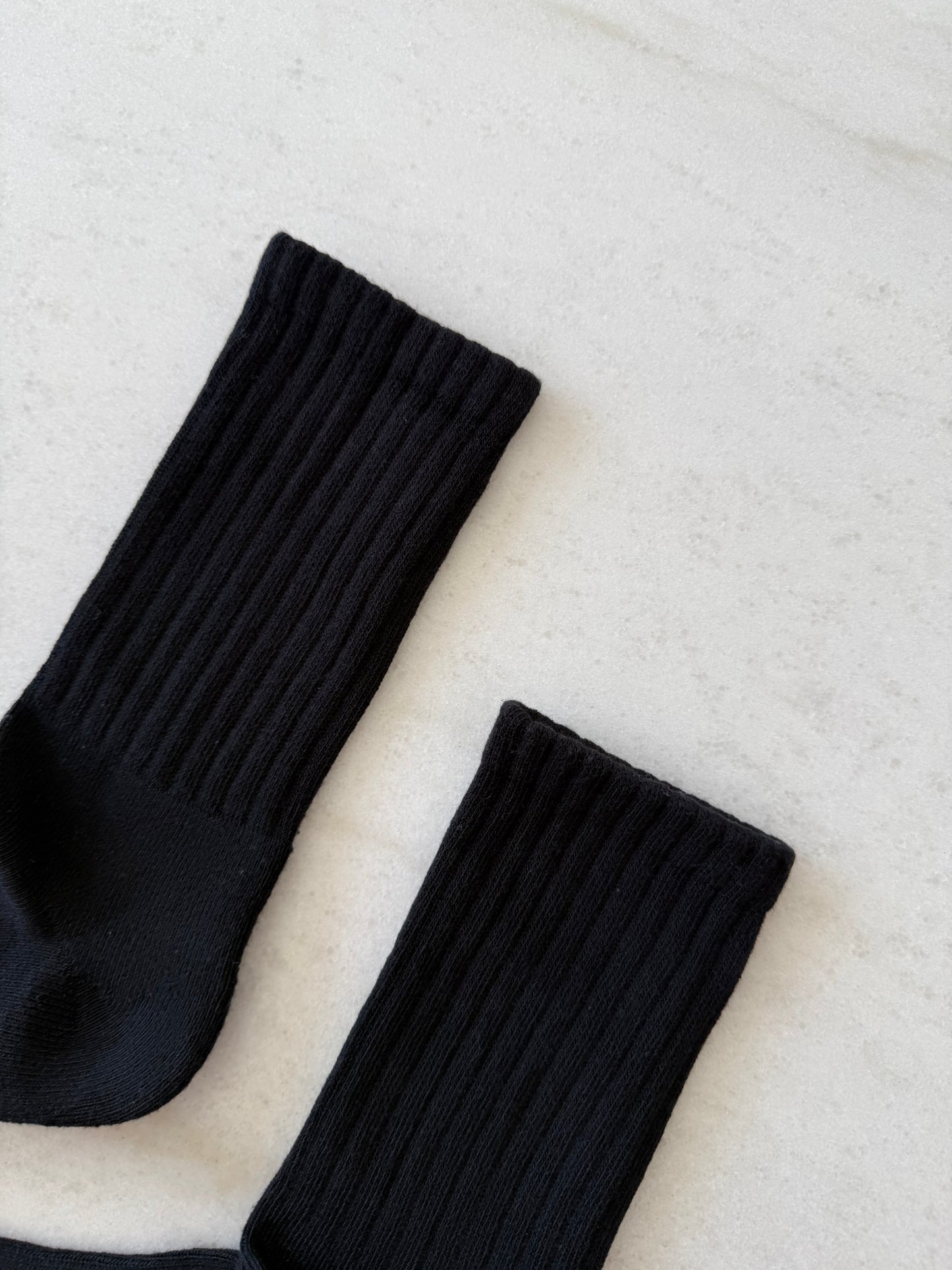 MEN’S ATHLETIC HIGH SOCKS