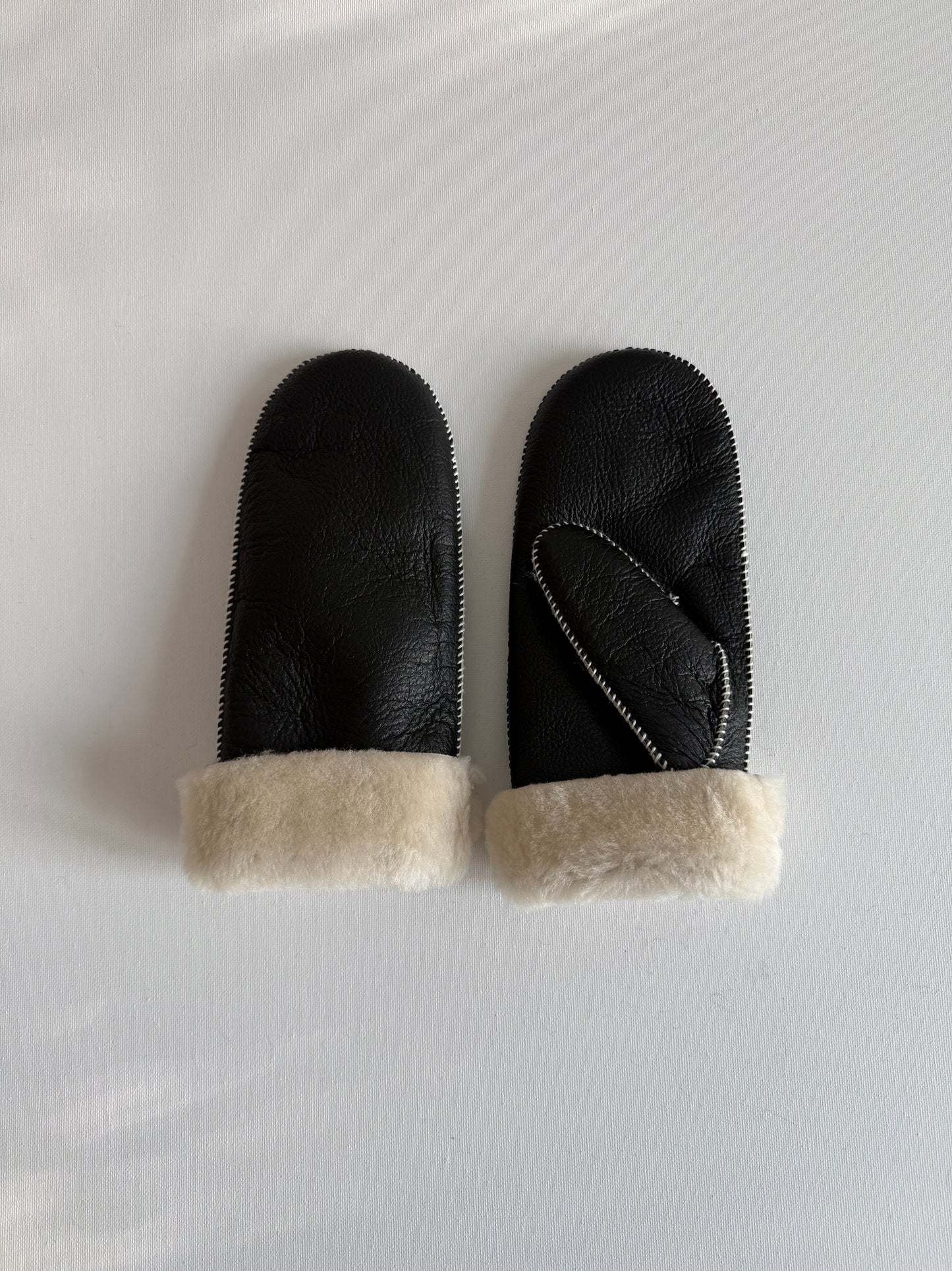 SHEARLING MITTENS