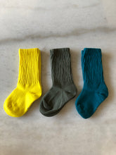 Load image into Gallery viewer, TODDLER COLOR SOCK - pack of 3