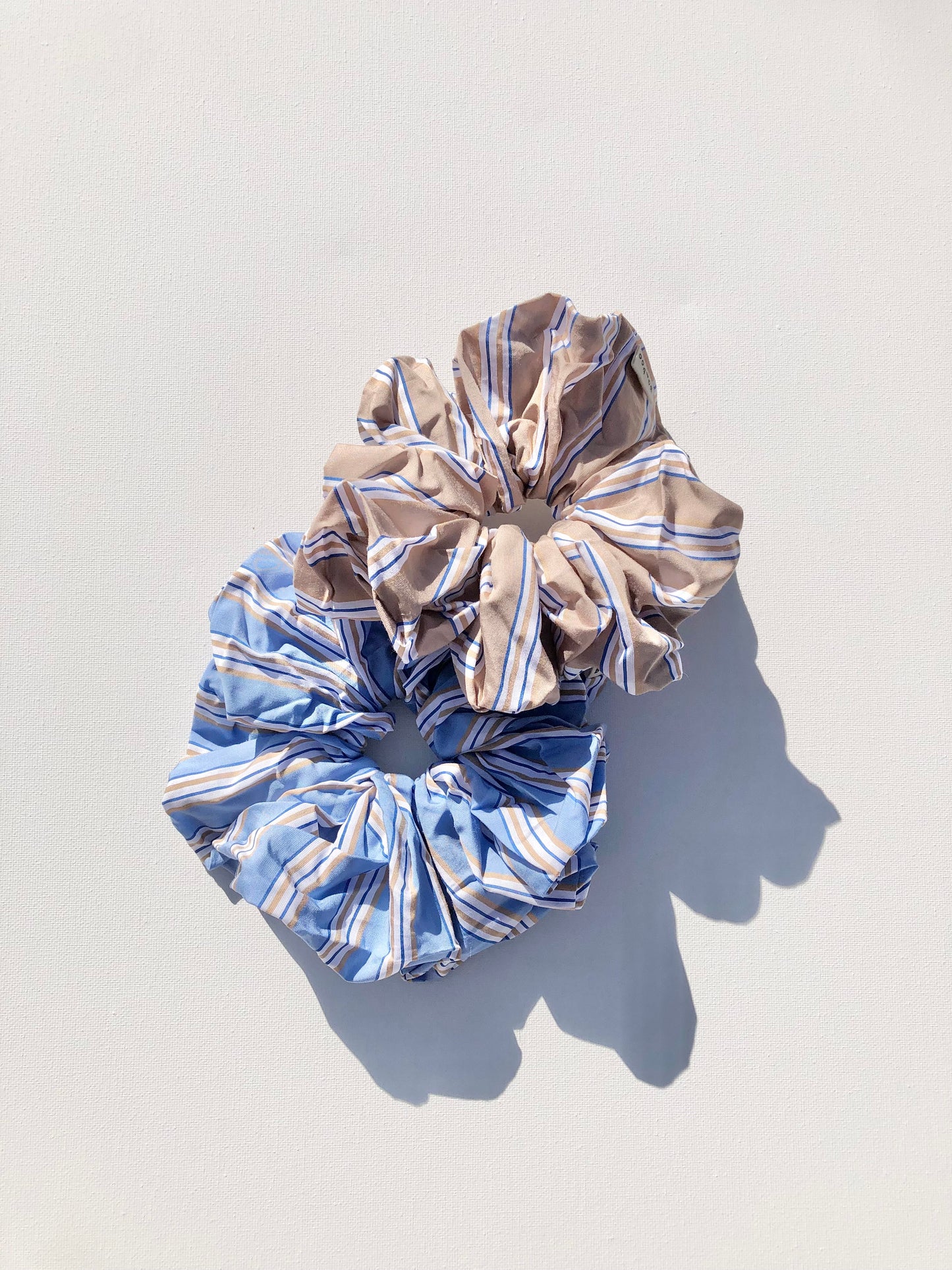 SMART STRIPE SCRUNCHIES