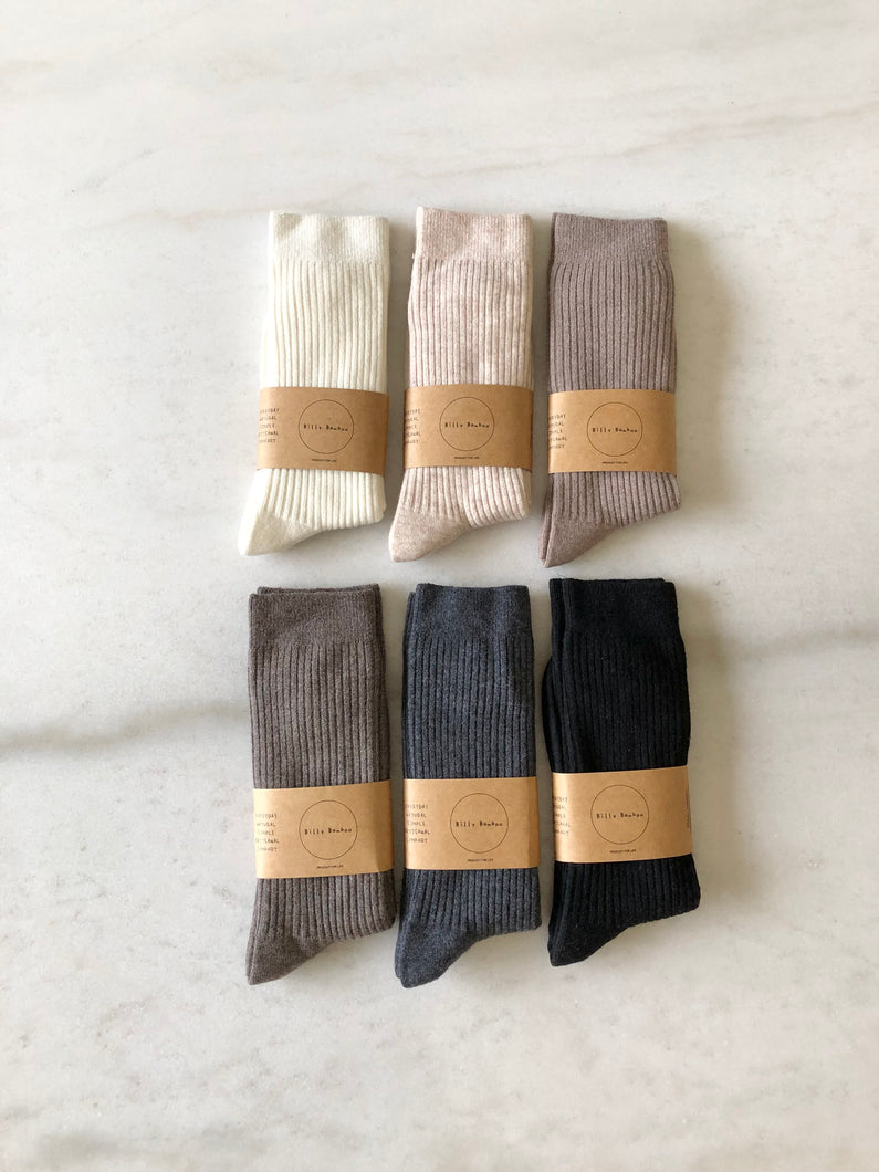 FUZZY WOOL SMART SOCKS