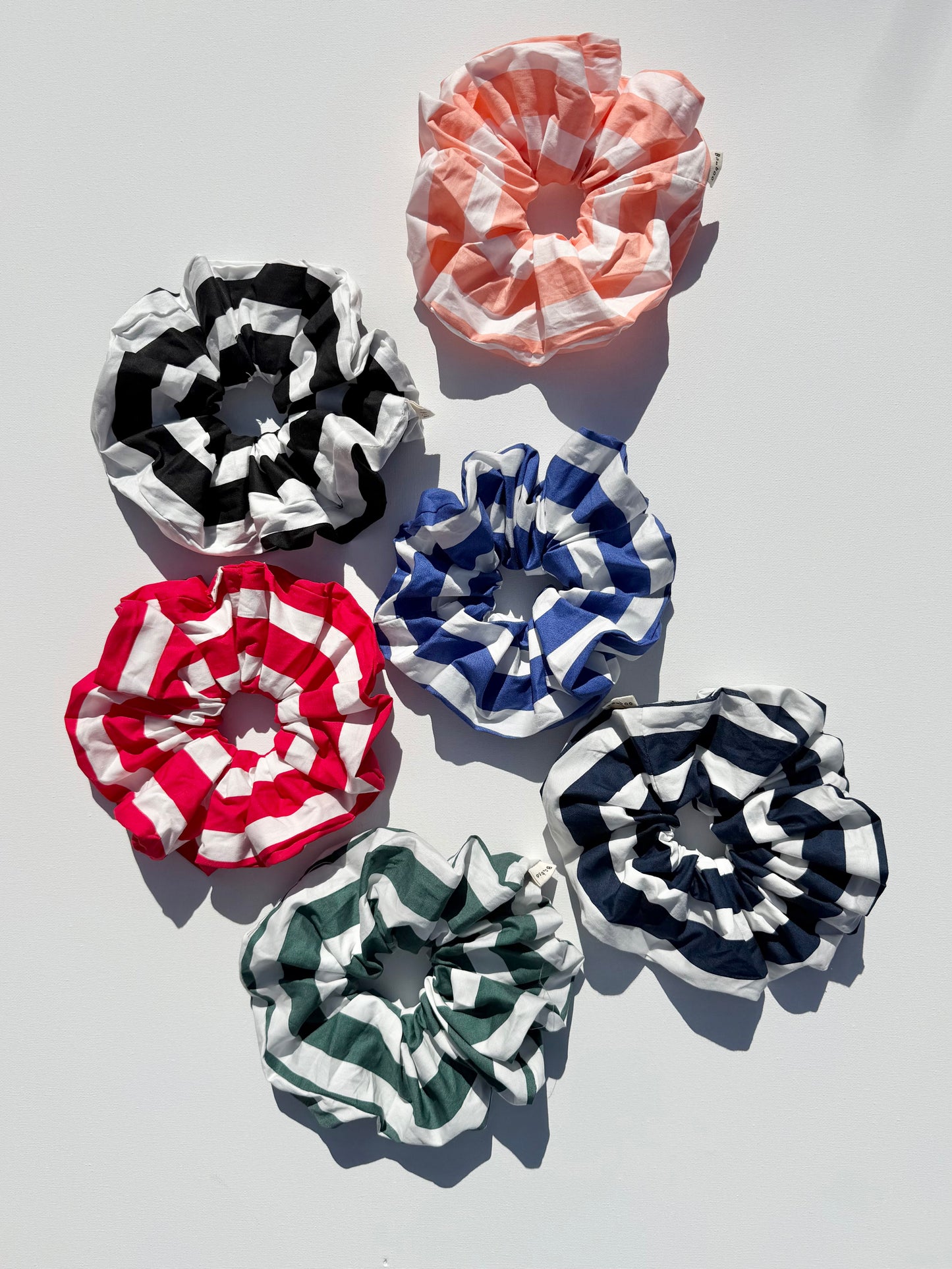 STRIPE OVERSIZED SCRUNCHIES