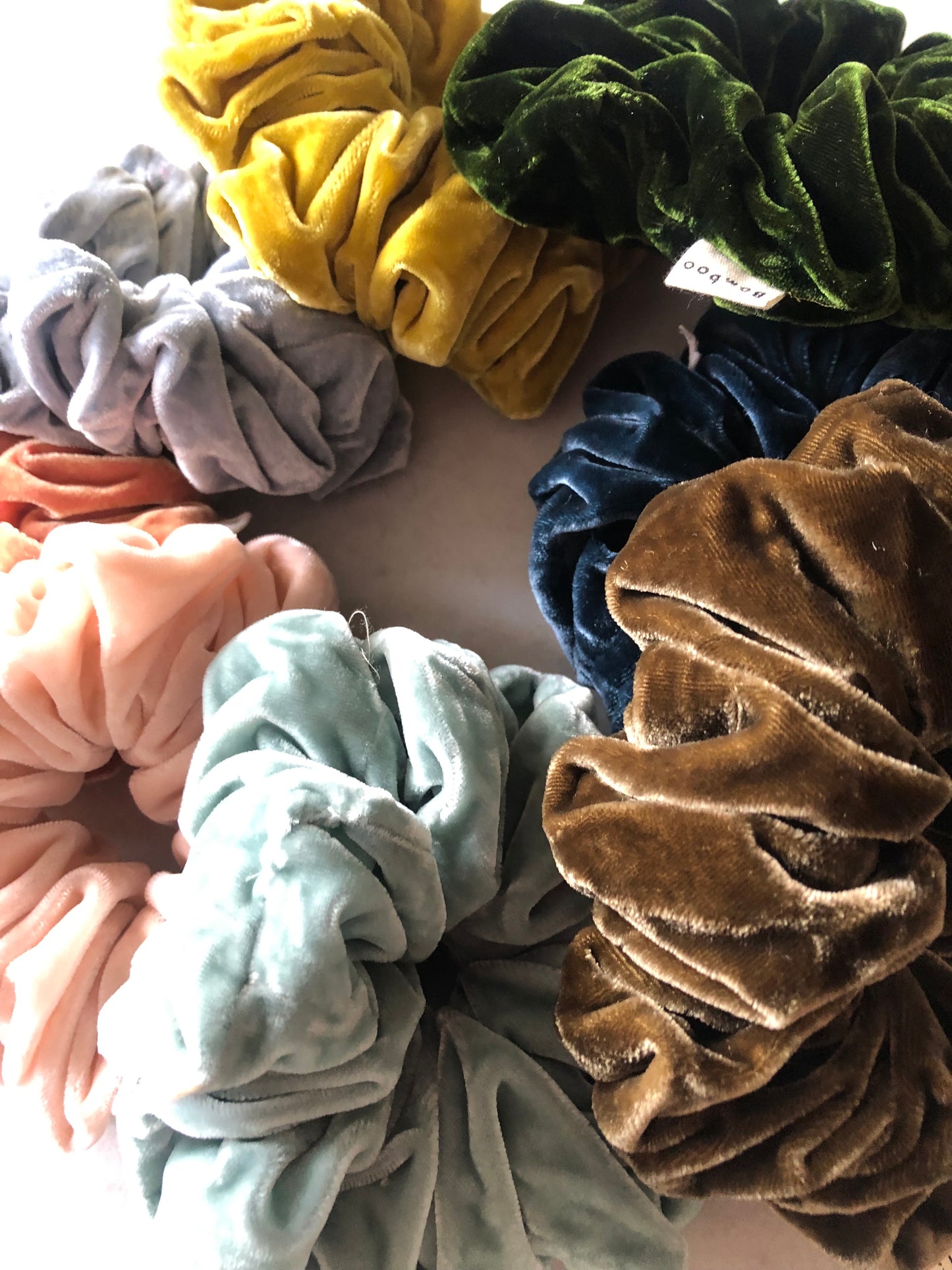 SILK VELVET SCRUNCHIES - heritage