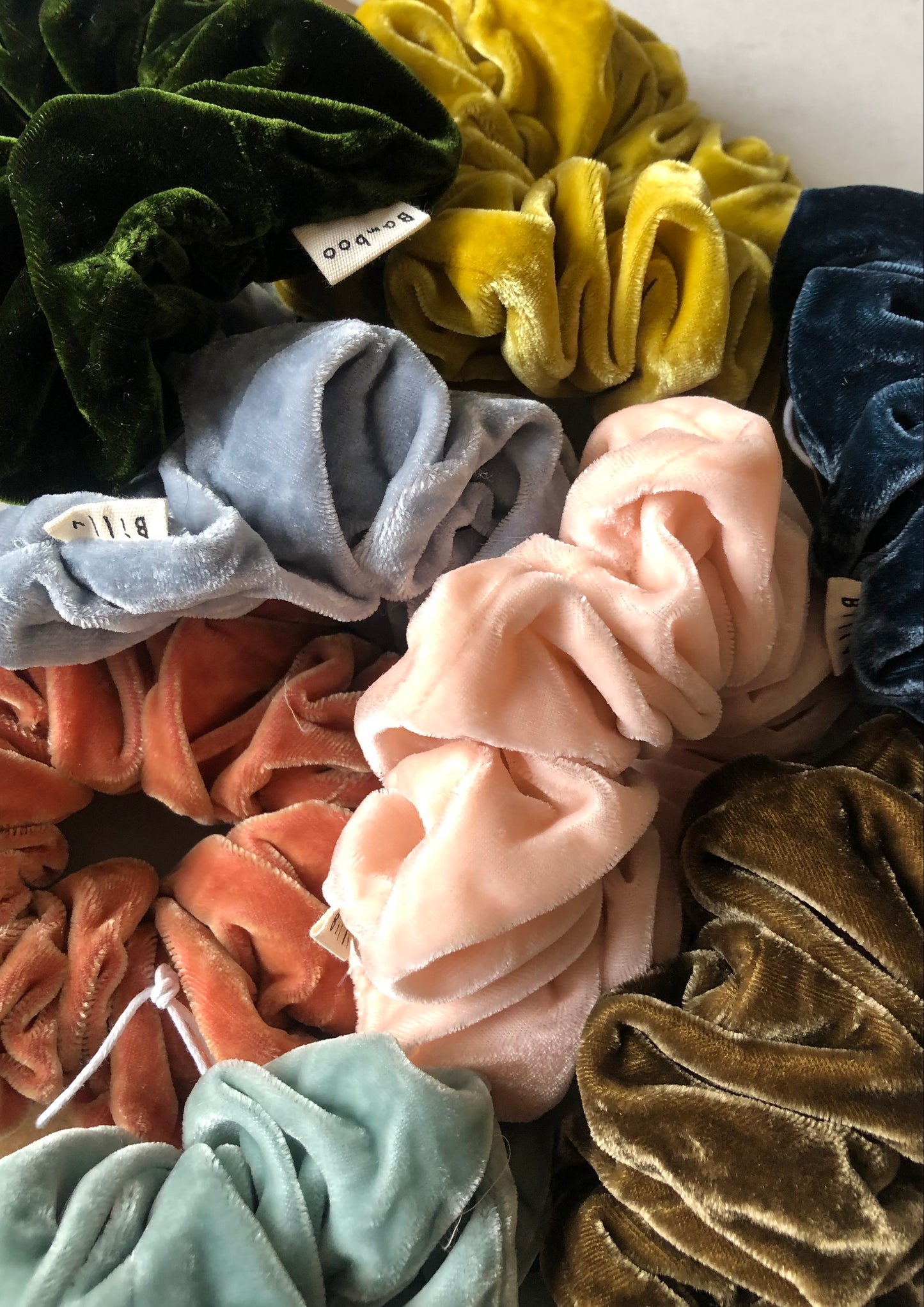 SILK VELVET SCRUNCHIES - heritage