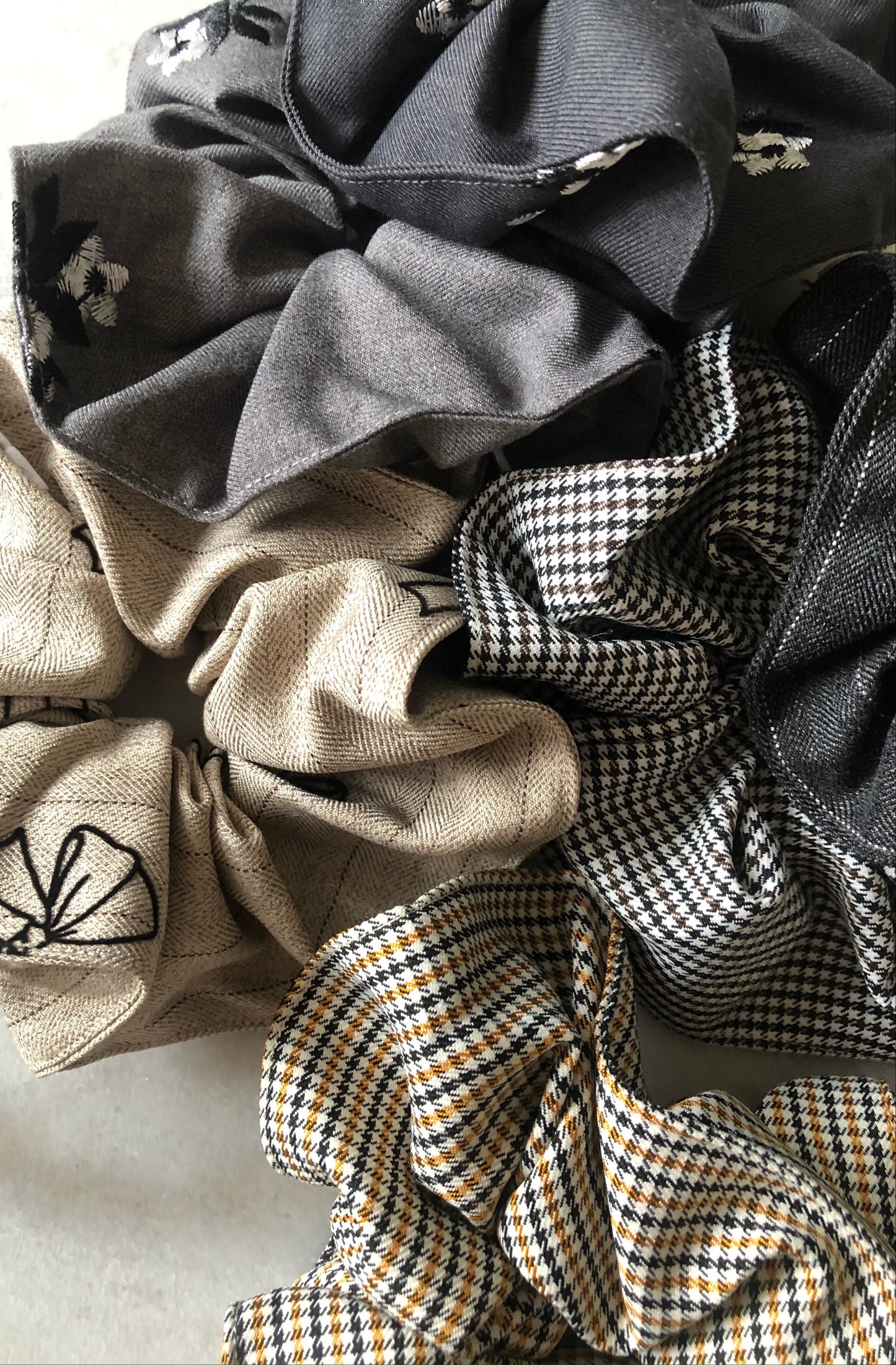 SAVILLE ROW SCRUNCHIES