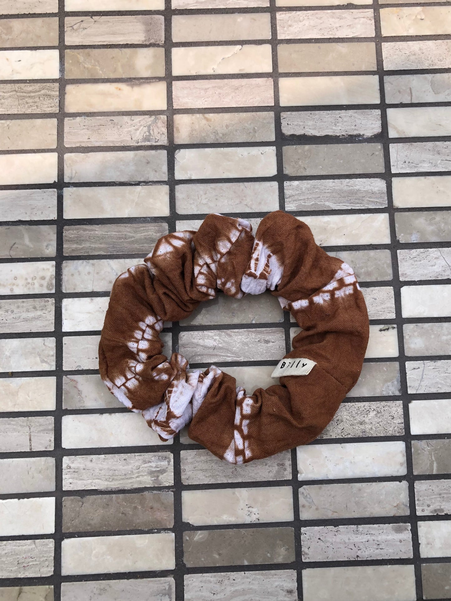 TIE - DYE SCRUNCHIES