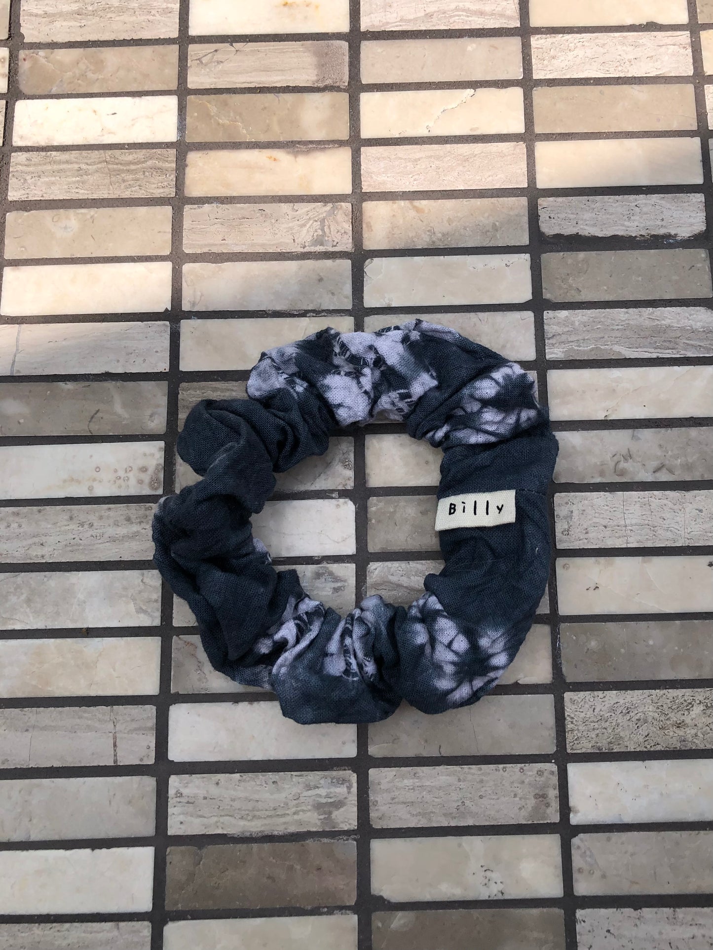 TIE - DYE SCRUNCHIES