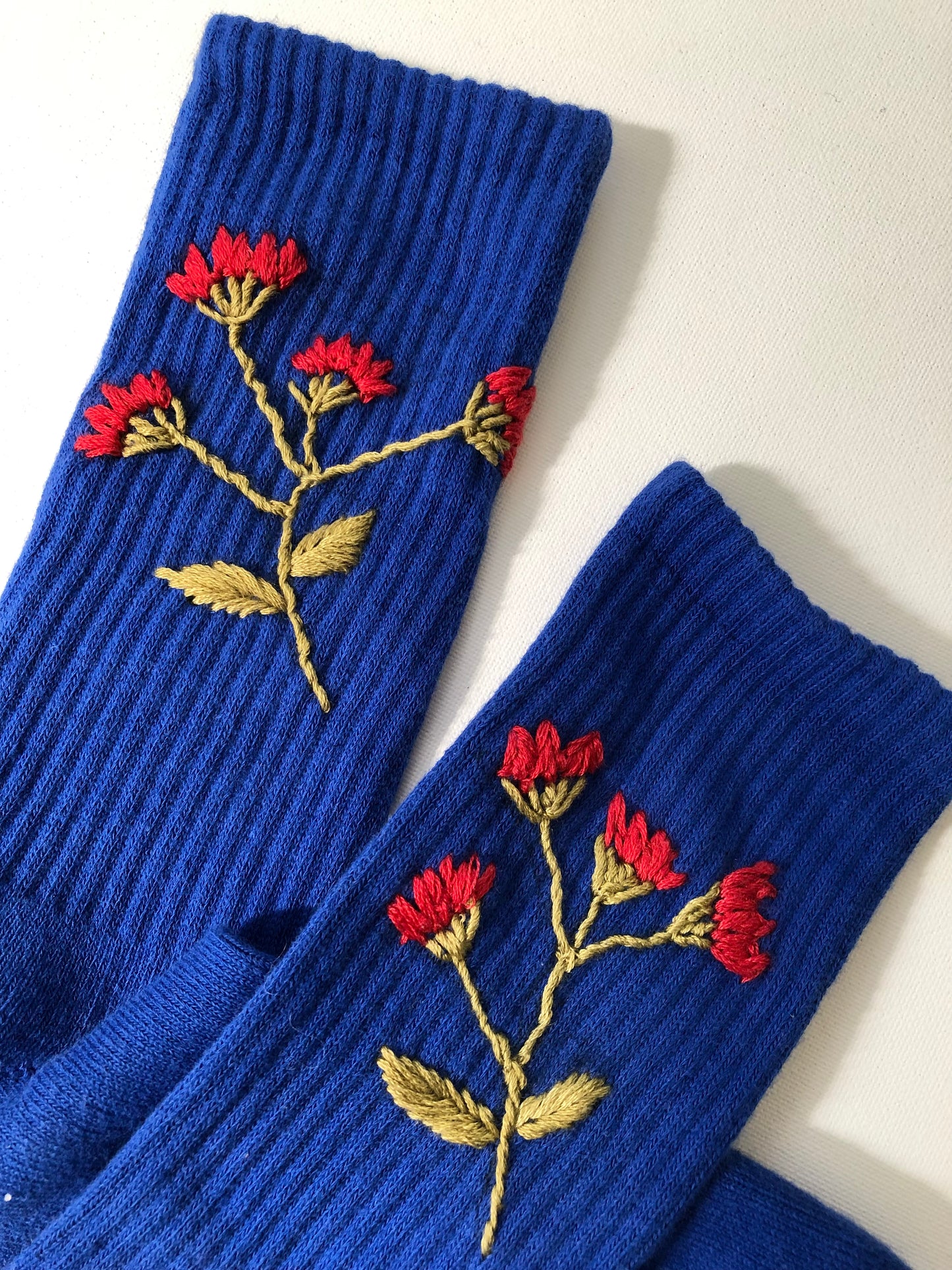 EMBROIDERED SOCKS