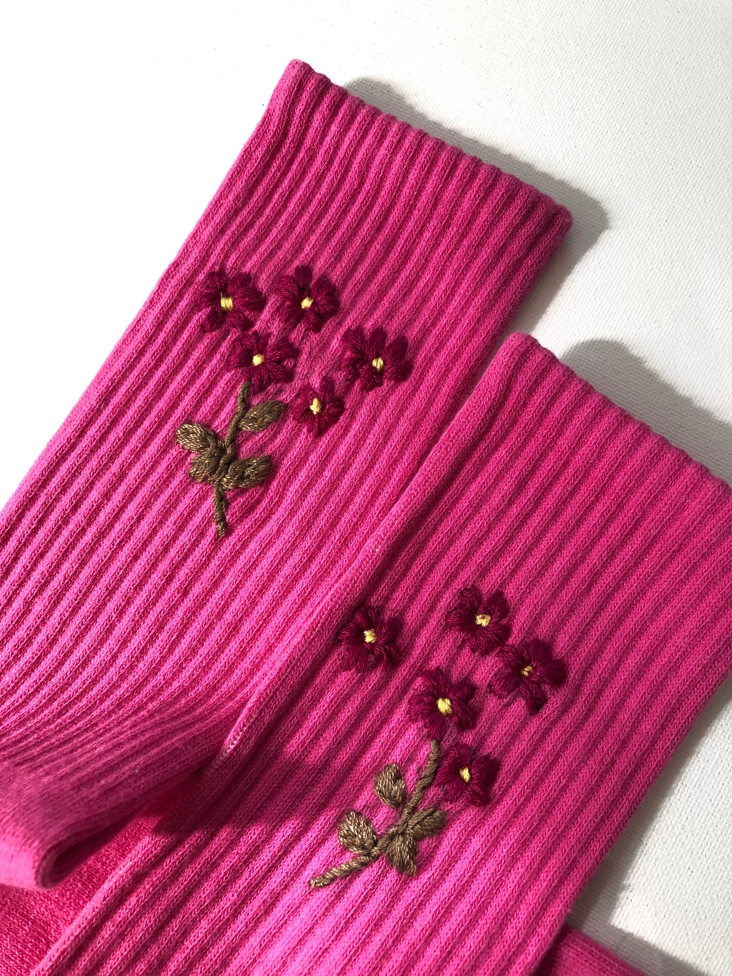 EMBROIDERED SOCKS